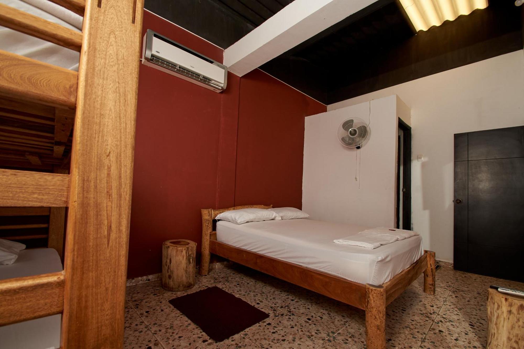 Hotel FlamenКамаронес Номер фото